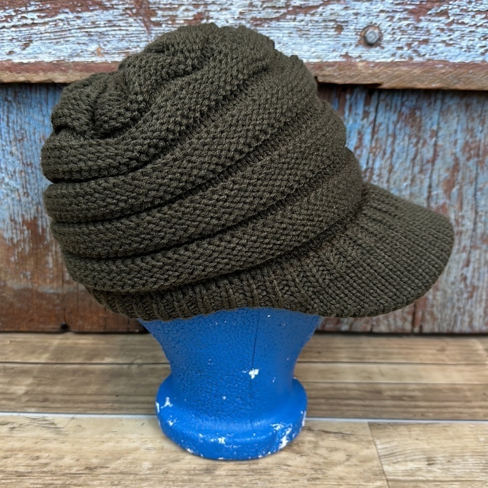 C.C Green Knit Cap - Picture 4 of 5